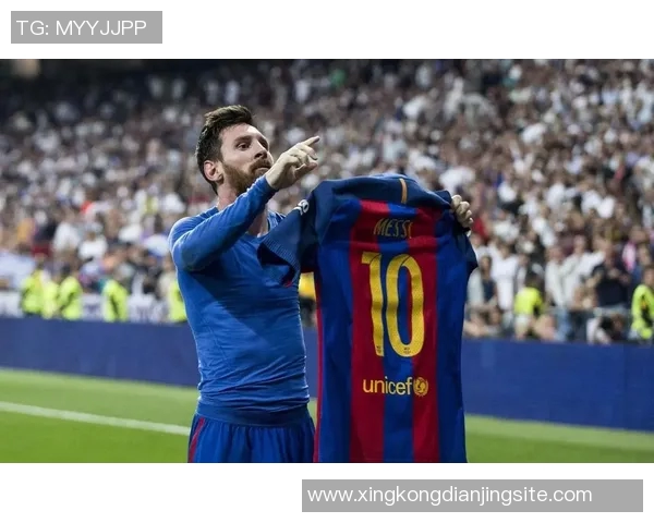 球王的小迷妹张琳艳穿梅西10号球衣晒美照引热议