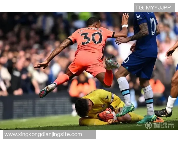 本福斯特称赞拉门斯在对布莱顿的表现并对其精彩扑救印象深刻